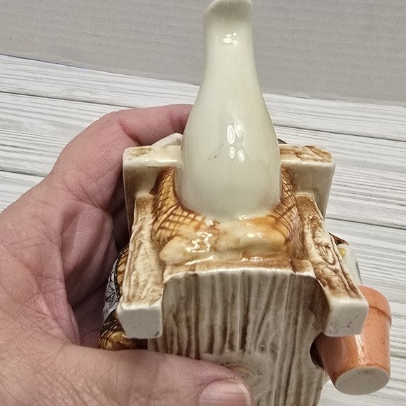 Cardew Design Gardeners Bench Miniature Teapot Hand Made In England Hand Painted - Picture 8 of 13